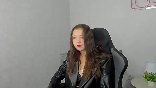 Amanda Reedd online show from 5, 10, 2025