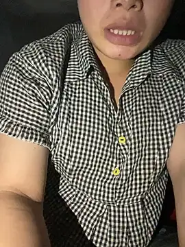 Snapshot of Van_xx chatting on 4, 10, 2025 Van xx online show from 4, 10, 2025