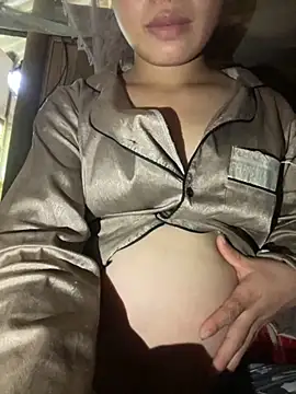 Snapshot of Van_xx chatting on 13, 10, 2025 Van xx online show from 13, 10, 2025