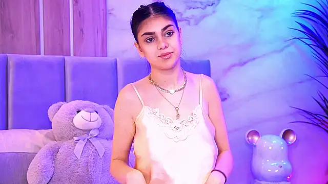 ZaraCapri online show from 2, 11, 2025