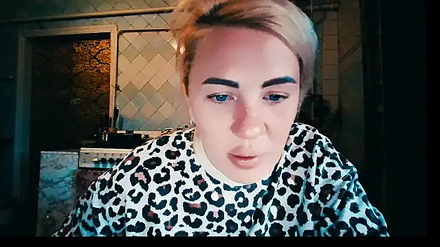 EmmaCat  online show from 18, 1, 2026