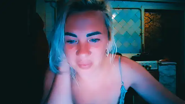 EmmaCat  online show from 26, 6, 2026