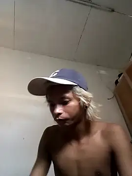 Snapshot of ainularbasoni chatting on 7, 10, 2025 ainularbasoni online show from 7, 10, 2025