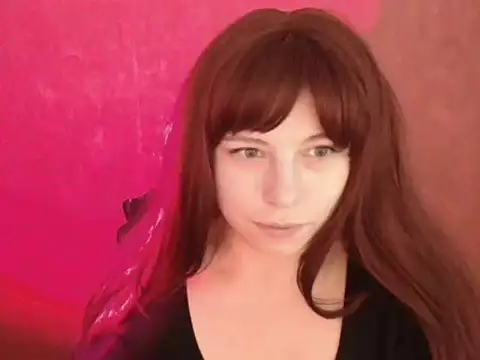 Alice Gotica online show from 6, 10, 2025