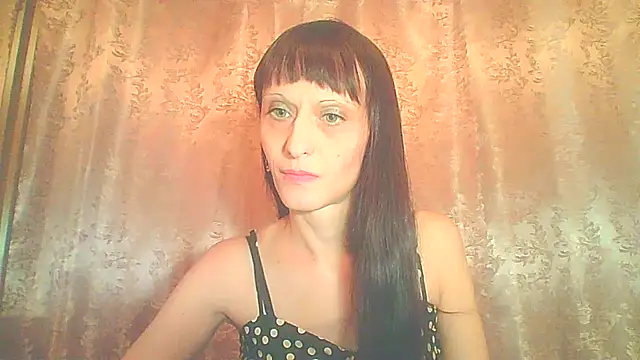 Snapshot of Irivana chatting on 5, 10, 2025 Irivana online show from 5, 10, 2025
