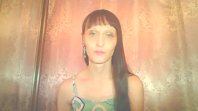 Snapshot of Irivana chatting on 9, 10, 2025 Irivana online show from 9, 10, 2025