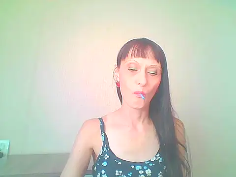 Snapshot of Irivana chatting on 12, 10, 2025 Irivana online show from 12, 10, 2025