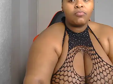 Snapshot of BubblyRouxyXXxx chatting on 15, 9, 2025 BubblyRouxyXXxx online show from 15, 9, 2025