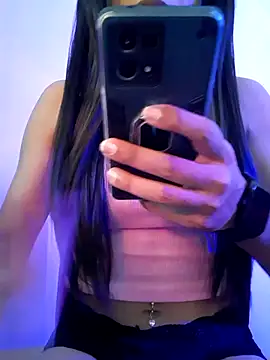 Snapshot of Cutie-Whiskey1 chatting on 18, 10, 2025 Cutie-Whiskey1 online show from 18, 10, 2025