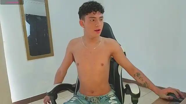 Snapshot of Dalton_Mills chatting on 1, 10, 2025 Dalton Mills online show from 1, 10, 2025