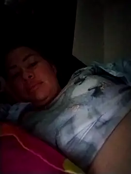 Snapshot of LaraCaliente chatting on 11, 4, 2026 LaraCaliente online show from 11, 4, 2026