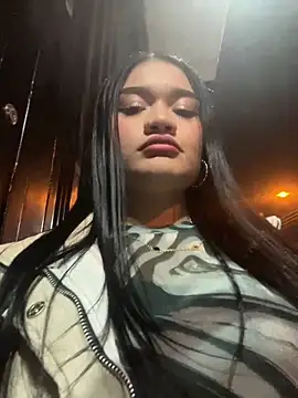 Snapshot of Alanasole chatting on 15, 9, 2025 Alanasole online show from 15, 9, 2025