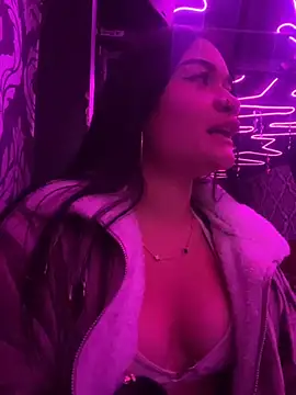 Snapshot of Alanasole chatting on 23, 9, 2025 Alanasole online show from 23, 9, 2025