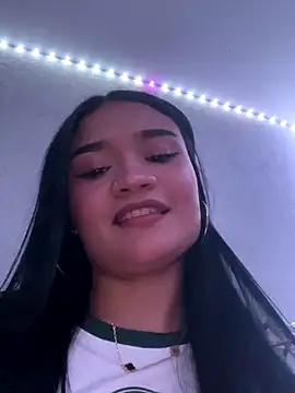 Snapshot of Alanasole chatting on 6, 10, 2025 Alanasole online show from 6, 10, 2025