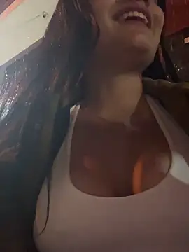 Snapshot of Alanasole chatting on 1, 11, 2025 Alanasole online show from 1, 11, 2025