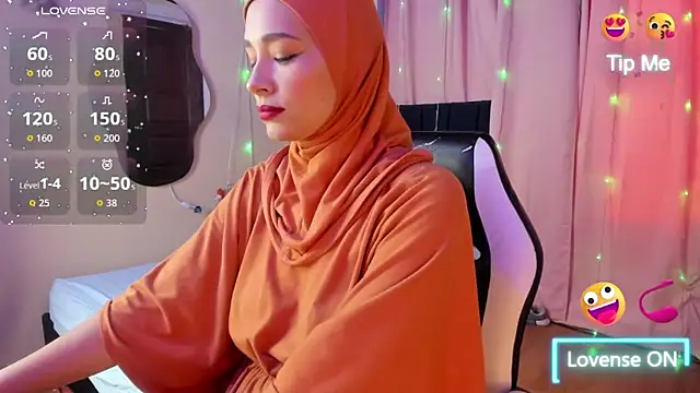 ShanaJamil online show from 17, 10, 2025