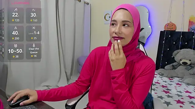 Snapshot of ShanaJamil chatting on 5, 3, 2026 ShanaJamil online show from 5, 3, 2026