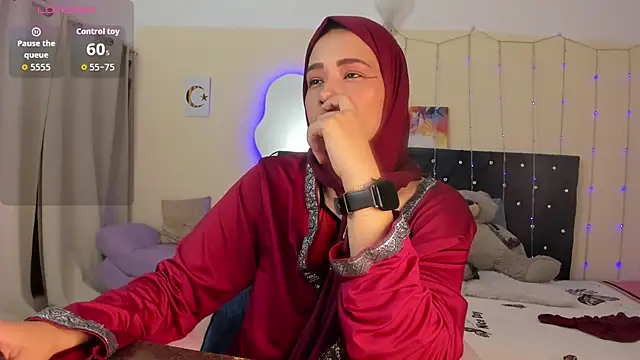 ShanaJamil online show from 11, 5, 2026