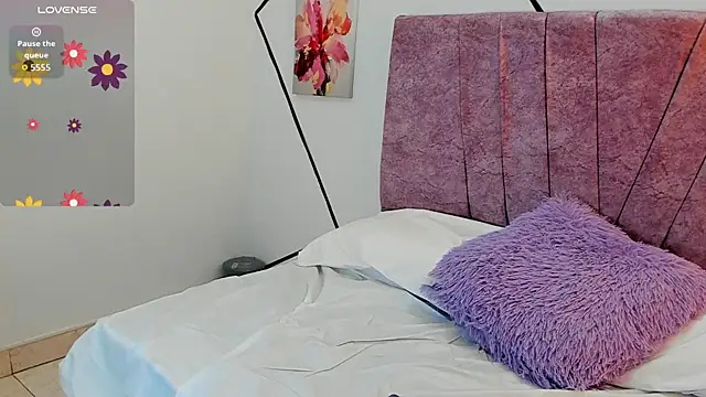 Julieta Lein online show from 7, 10, 2025