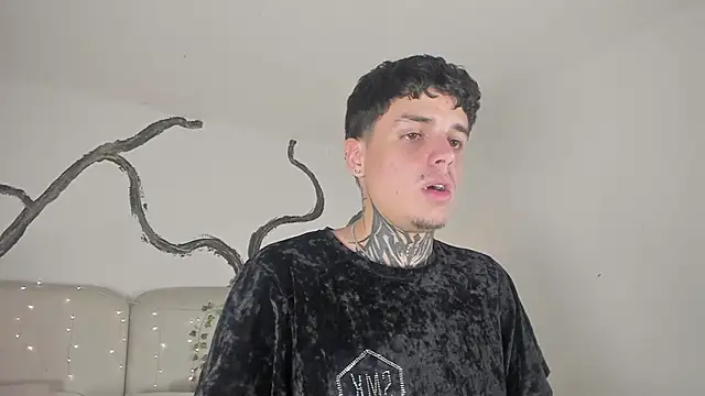 Declan-Fox online show from 23, 11, 2025