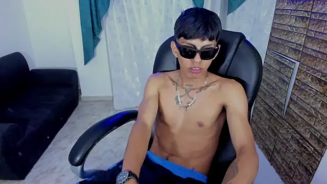 Snapshot of Axeel_Boy chatting on 17, 9, 2025 Axeel Boy online show from 17, 9, 2025