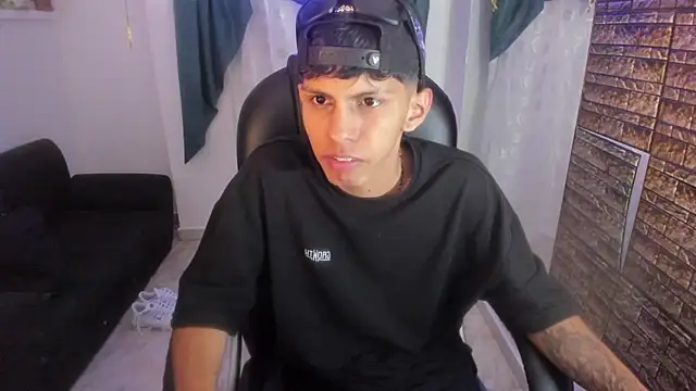 Snapshot of Axeel_Boy chatting on 20, 9, 2025 Axeel Boy online show from 20, 9, 2025
