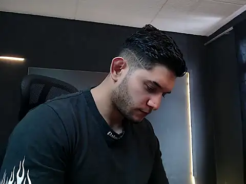 Snapshot of RichardMilleer chatting on 19, 9, 2025 RichardMilleer online show from 19, 9, 2025