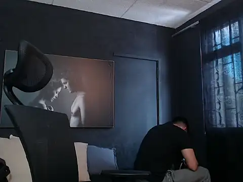 Snapshot of RichardMilleer chatting on 8, 11, 2025 RichardMilleer online show from 8, 11, 2025