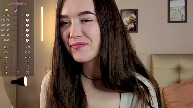 Snapshot of AlinaOrf chatting on 6, 10, 2025 AlinaOrf online show from 6, 10, 2025