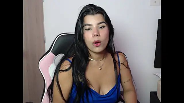 Snapshot of MayaScott11 chatting on 13, 9, 2025 MayaScott11 online show from 13, 9, 2025