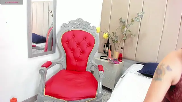 Snapshot of paultte chatting on 28, 3, 2026 paultte online show from 28, 3, 2026