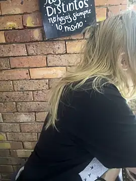 AlissaSpellman online show from 12, 10, 2025