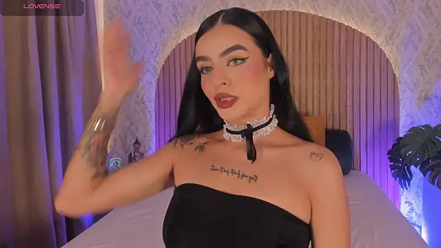 Sophiie Belle online show from 9, 10, 2025