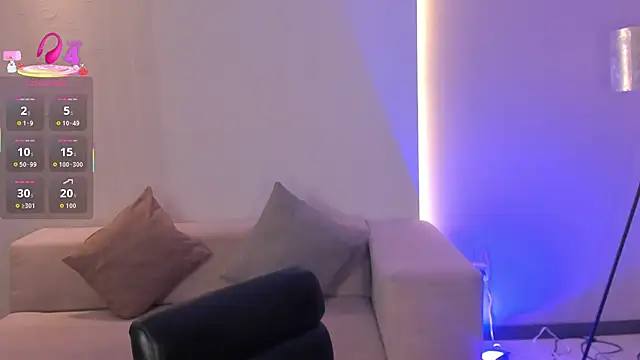 Snapshot of KatieAngelX chatting on 3, 10, 2025 KatieAngelX online show from 3, 10, 2025