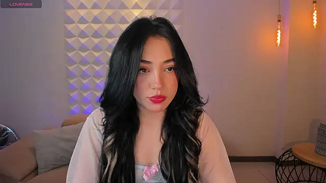 Snapshot of KatieAngelX chatting on 17, 10, 2025 KatieAngelX online show from 17, 10, 2025