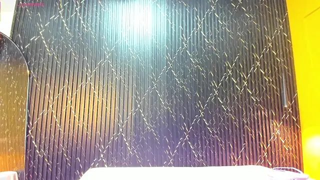 Miss Ariaa online show from 18, 9, 2025