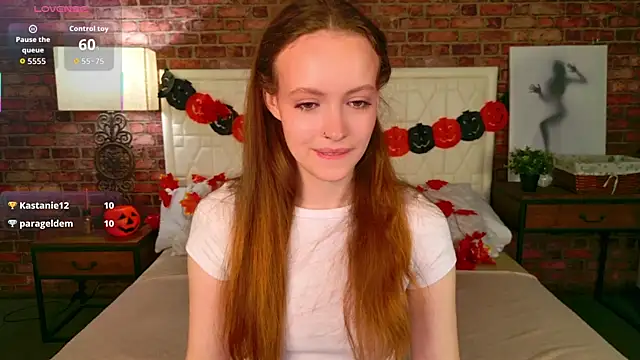 Snapshot of SallyPinkman chatting on 1, 11, 2025 SallyPinkman online show from 1, 11, 2025