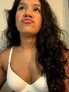 Lyria Diamond online show from 23, 10, 2025