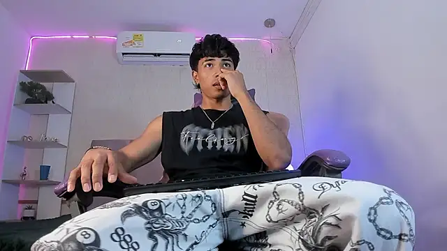 Snapshot of Jaycob_Black1 chatting on 20, 9, 2025 Jaycob Black1 online show from 20, 9, 2025