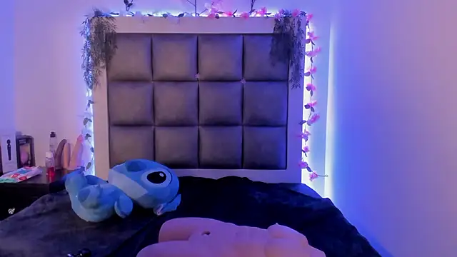 abbiecollins js online show from 13, 2, 2026