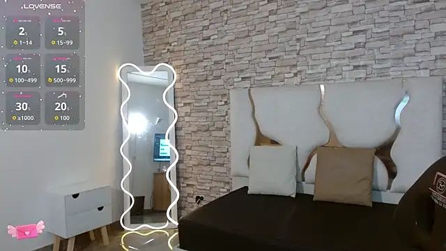 NANAKY TAY online show from 3, 10, 2025