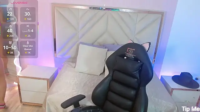 NANAKY TAY online show from 9, 10, 2025