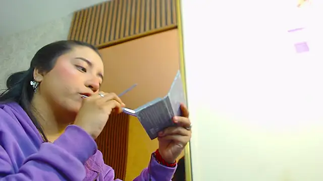 NANAKY TAY online show from 30, 10, 2025