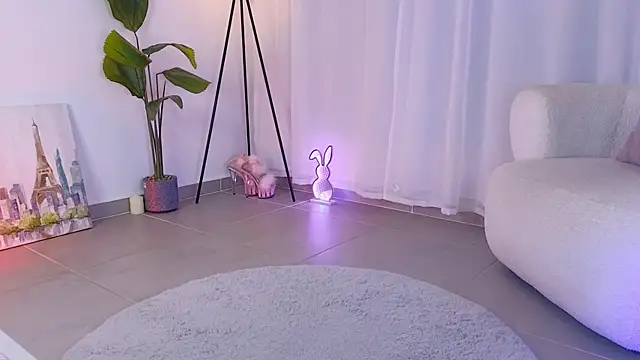 Snapshot of violetssweet chatting on 27, 9, 2025 violetssweet online show from 27, 9, 2025