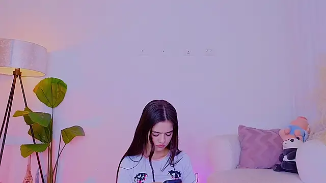 Snapshot of violetssweet chatting on 6, 10, 2025 violetssweet online show from 6, 10, 2025