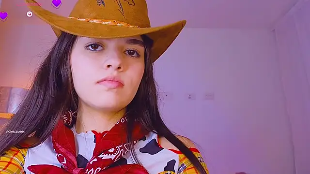 Snapshot of violetssweet chatting on 9, 10, 2025 violetssweet online show from 9, 10, 2025