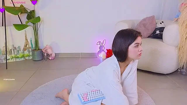 Snapshot of violetssweet chatting on 22, 10, 2025 violetssweet online show from 22, 10, 2025