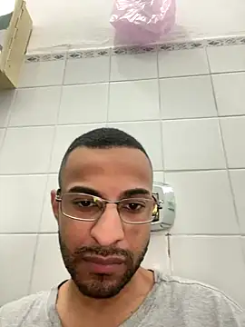 Snapshot of pauzudomoreno1 chatting on 13, 12, 2025 pauzudomoreno1 online show from 13, 12, 2025