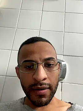 Snapshot of pauzudomoreno1 chatting on 14, 12, 2025 pauzudomoreno1 online show from 14, 12, 2025