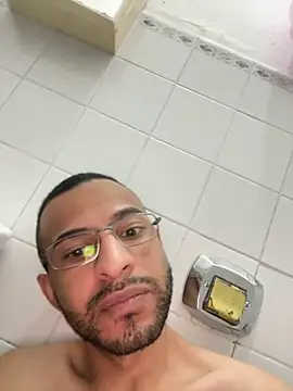 Snapshot of pauzudomoreno1 chatting on 17, 12, 2025 pauzudomoreno1 online show from 17, 12, 2025